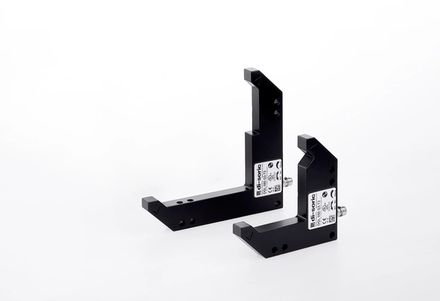 Angled light barriers